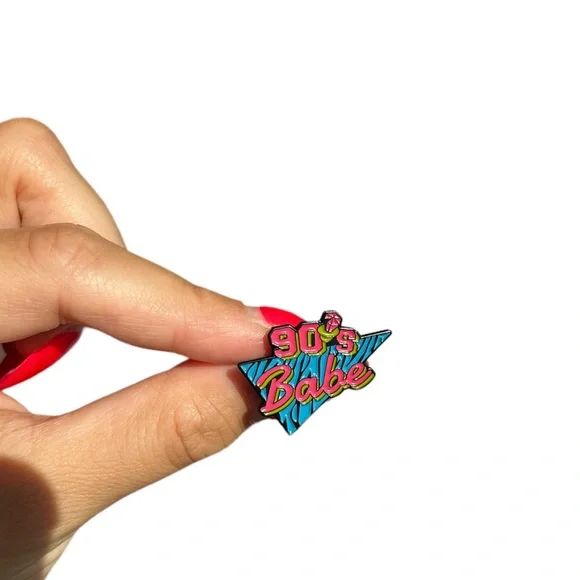 90’s BABE Enamel Pin - Picture 2 of 2